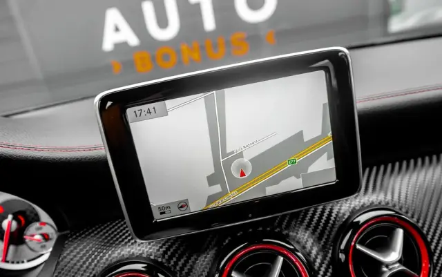 MERCEDES-BENZ Klasa A 250 (BlueEFFICIENCY) 7G-DCT AMG Sport