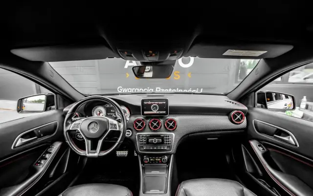 MERCEDES-BENZ Klasa A 250 (BlueEFFICIENCY) 7G-DCT AMG Sport