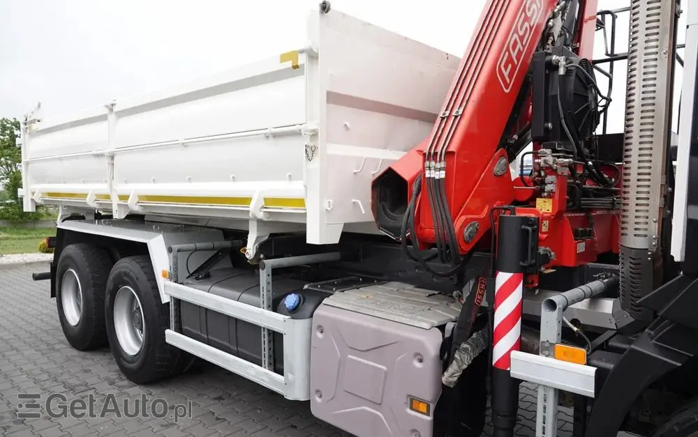 RENAULT C 380 / 6x4 / WYWROTKA 3 STRONNA  + HDS FASSI F135 / HYDROBURTA / EURO 6 / STEROWANIE RADIOWE / ROTATOR / BORDMATIC 