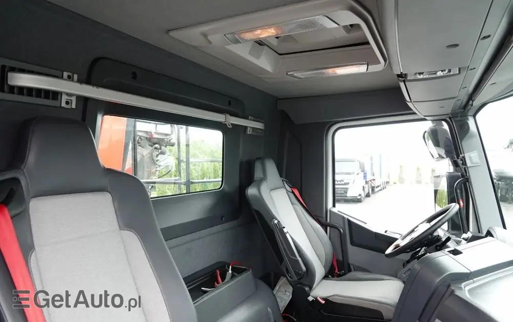 RENAULT C 380 / 6x4 / WYWROTKA 3 STRONNA  + HDS FASSI F135 / HYDROBURTA / EURO 6 / STEROWANIE RADIOWE / ROTATOR / BORDMATIC 