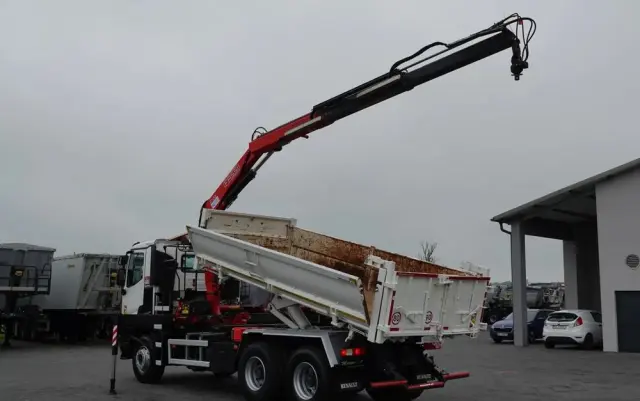 RENAULT C 380 / 6x4 / WYWROTKA 3 STRONNA  + HDS FASSI F135 / HYDROBURTA / EURO 6 / STEROWANIE RADIOWE / ROTATOR / BORDMATIC 