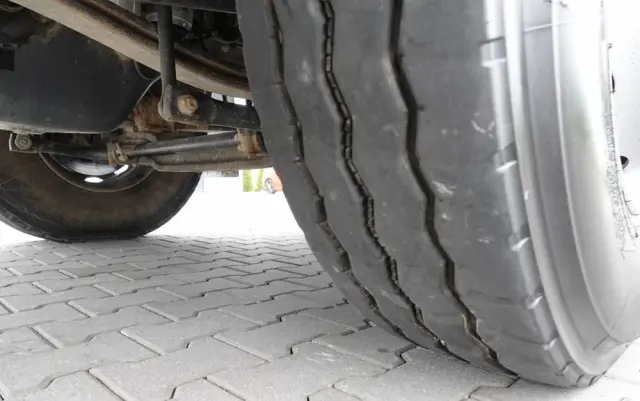 RENAULT C 380 / 6x4 / WYWROTKA 3 STRONNA  + HDS FASSI F135 / HYDROBURTA / EURO 6 / STEROWANIE RADIOWE / ROTATOR / BORDMATIC 