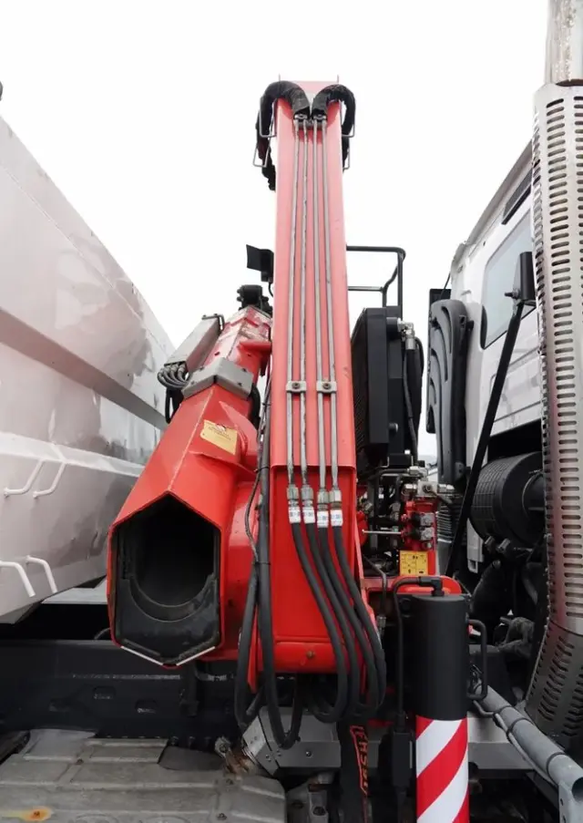 RENAULT C 380 / 6x4 / WYWROTKA 3 STRONNA  + HDS FASSI F135 / HYDROBURTA / EURO 6 / STEROWANIE RADIOWE / ROTATOR / BORDMATIC 