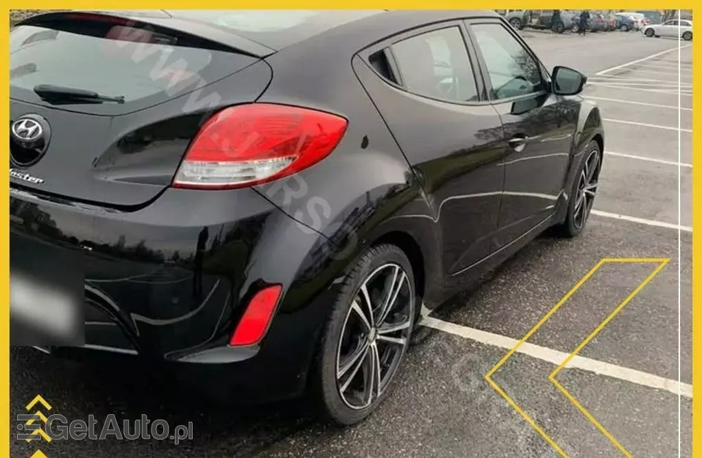 HYUNDAI Veloster 