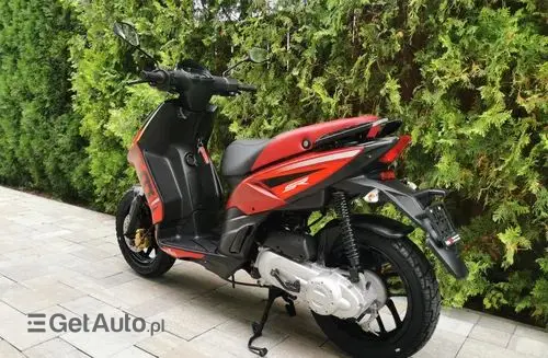 APRILIA SR 50 Motard 