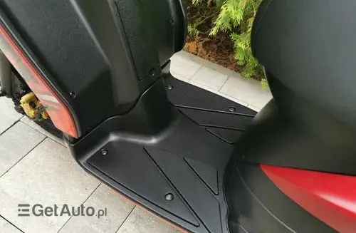 APRILIA SR 50 Motard 