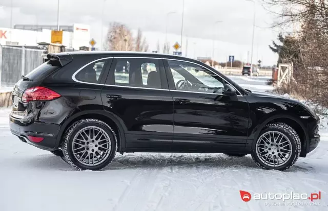 PORSCHE Cayenne 
