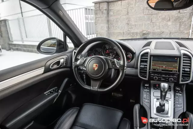 PORSCHE Cayenne 