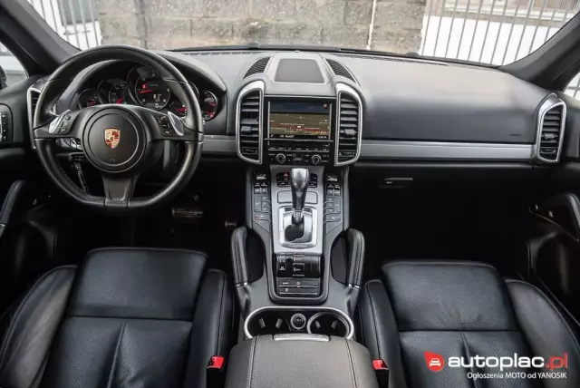 PORSCHE Cayenne 
