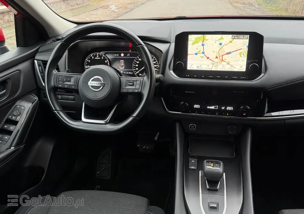 NISSAN Qashqai 1.3 DIG-T N-Connecta DCT