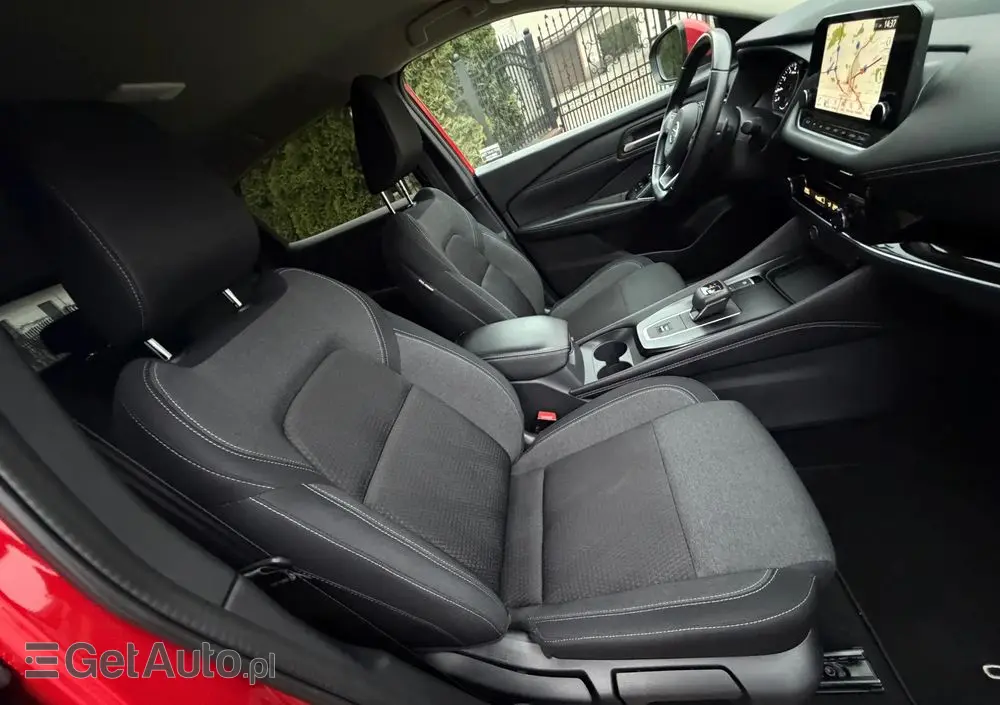 NISSAN Qashqai 1.3 DIG-T N-Connecta DCT