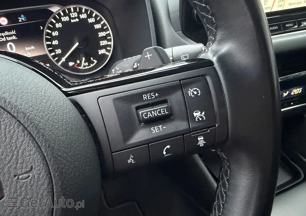 NISSAN Qashqai 1.3 DIG-T N-Connecta DCT