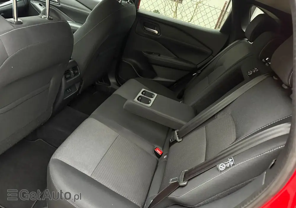 NISSAN Qashqai 1.3 DIG-T N-Connecta DCT