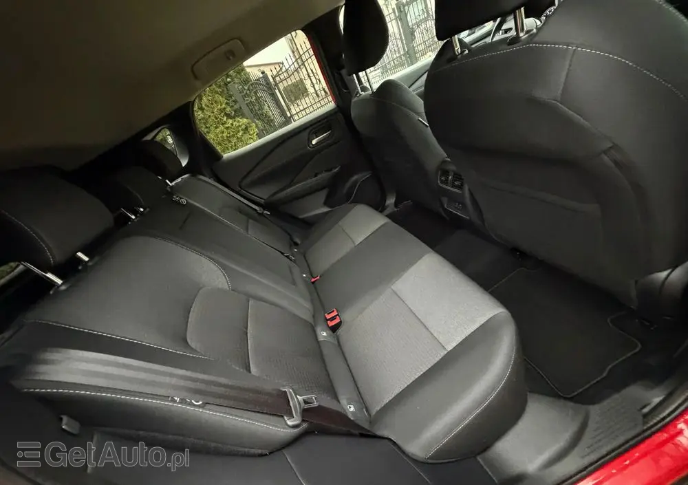 NISSAN Qashqai 1.3 DIG-T N-Connecta DCT