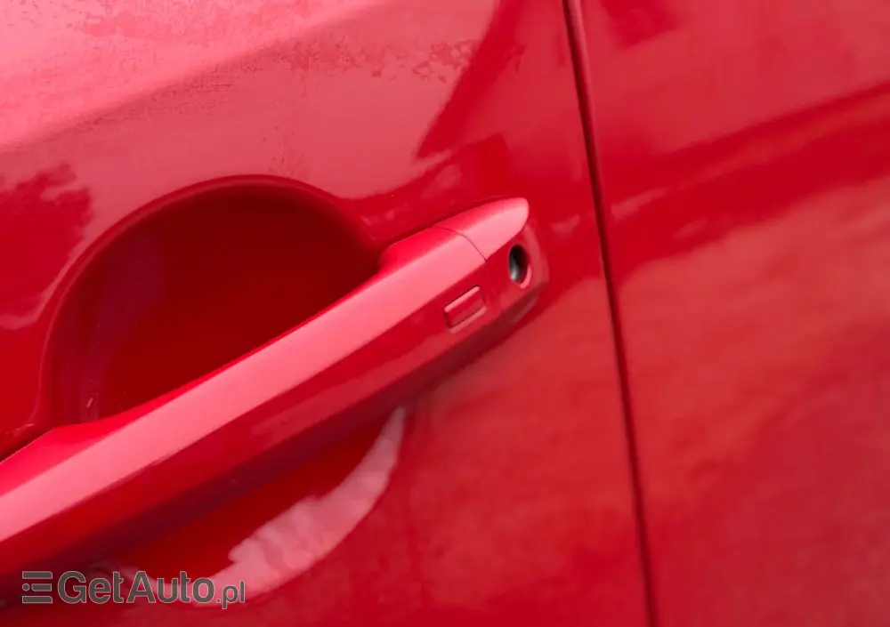 NISSAN Qashqai 1.3 DIG-T N-Connecta DCT