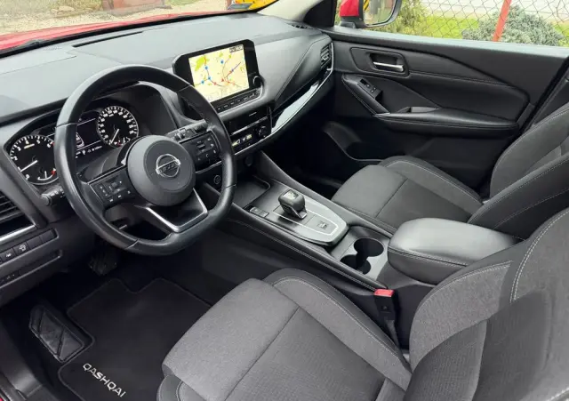 NISSAN Qashqai 1.3 DIG-T N-Connecta DCT