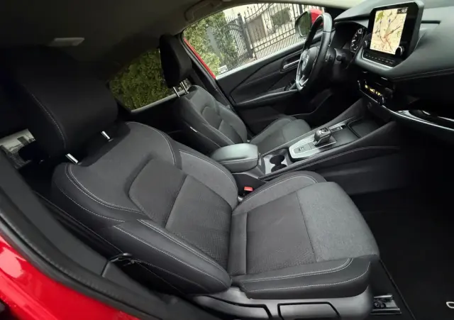 NISSAN Qashqai 1.3 DIG-T N-Connecta DCT