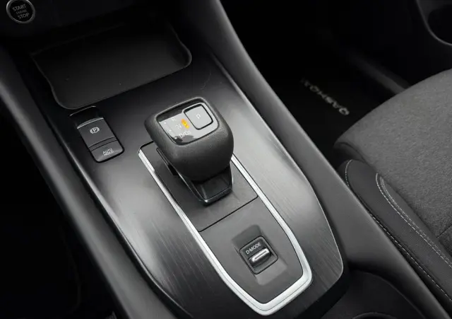 NISSAN Qashqai 1.3 DIG-T N-Connecta DCT