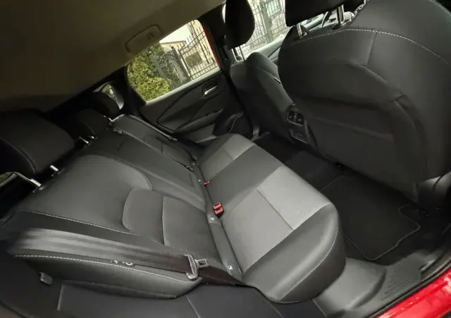 NISSAN Qashqai 1.3 DIG-T N-Connecta DCT