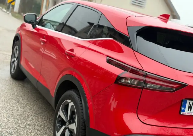 NISSAN Qashqai 1.3 DIG-T N-Connecta DCT