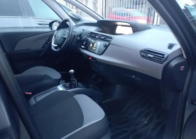 CITROËN C4 Picasso 1.6 VTi Attraction