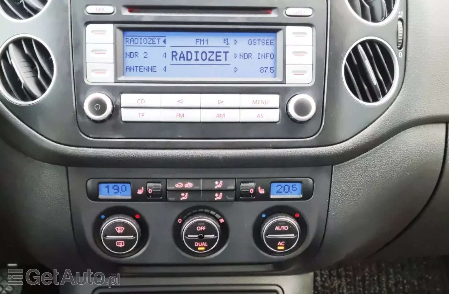 VOLKSWAGEN Golf Plus 