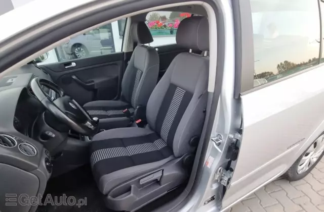 VOLKSWAGEN Golf Plus 