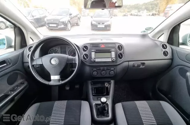 VOLKSWAGEN Golf Plus 