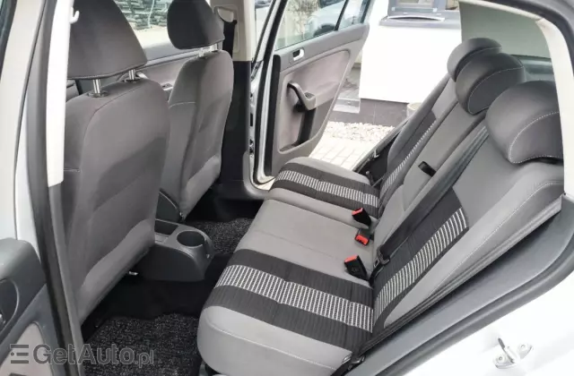 VOLKSWAGEN Golf Plus 