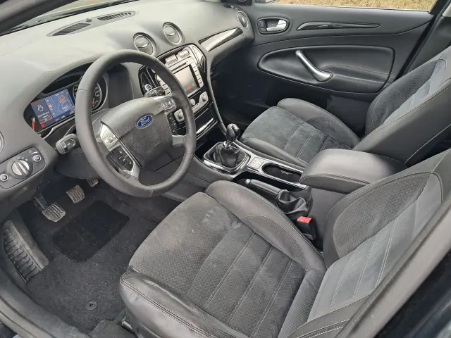 FORD Mondeo Titanium X