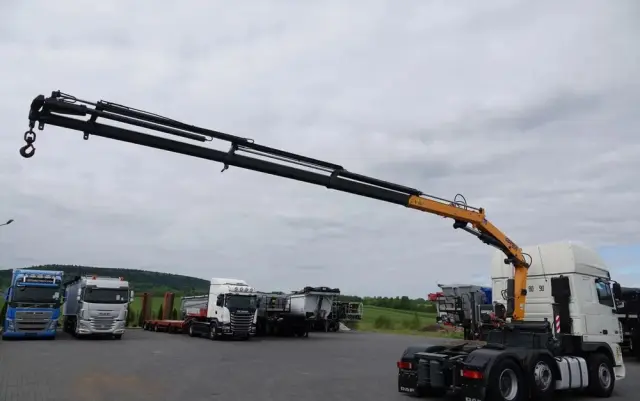 DAF XF 105.510 / CIĄGNIK SIODŁOWY PUSHER /  + HDS COPMA 160.5 / WYSÓW - 13 M / UDŹWIG - 7  040 KG / SPROWADZONY 