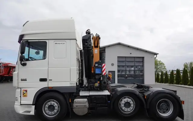 DAF XF 105.510 / CIĄGNIK SIODŁOWY PUSHER /  + HDS COPMA 160.5 / WYSÓW - 13 M / UDŹWIG - 7  040 KG / SPROWADZONY 