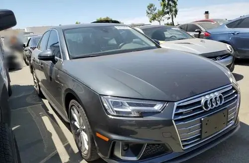 AUDI A4 