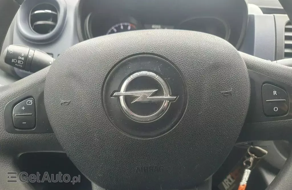 OPEL Vivaro 