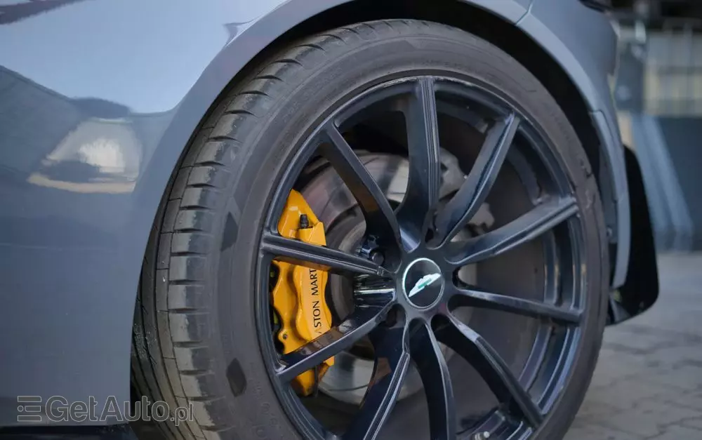 ASTON MARTIN V8 Vantage Standard