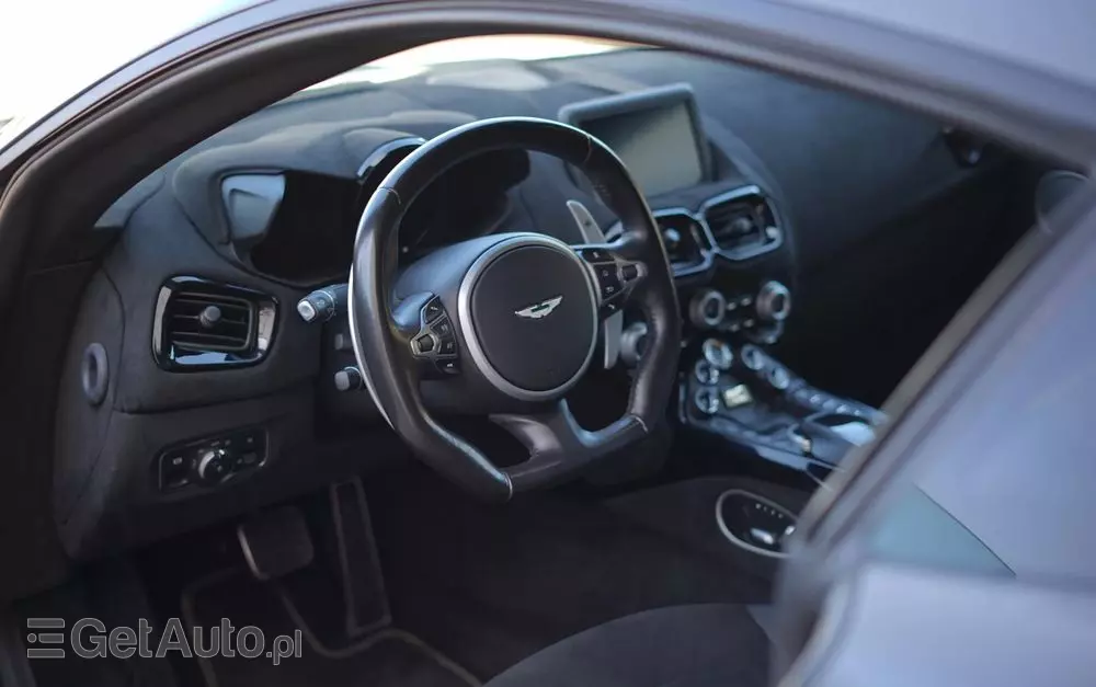ASTON MARTIN V8 Vantage Standard