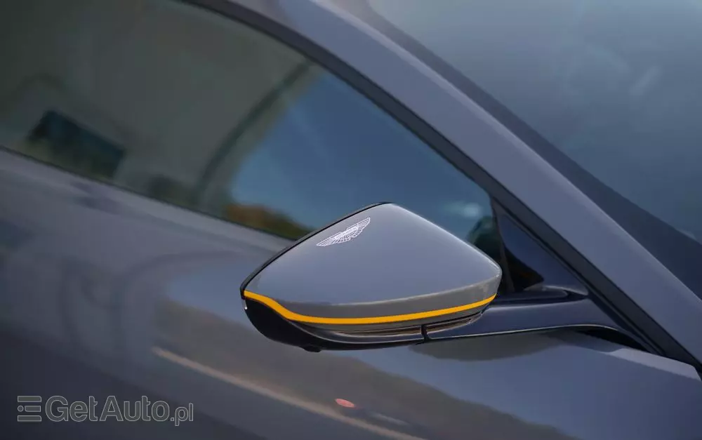 ASTON MARTIN V8 Vantage Standard