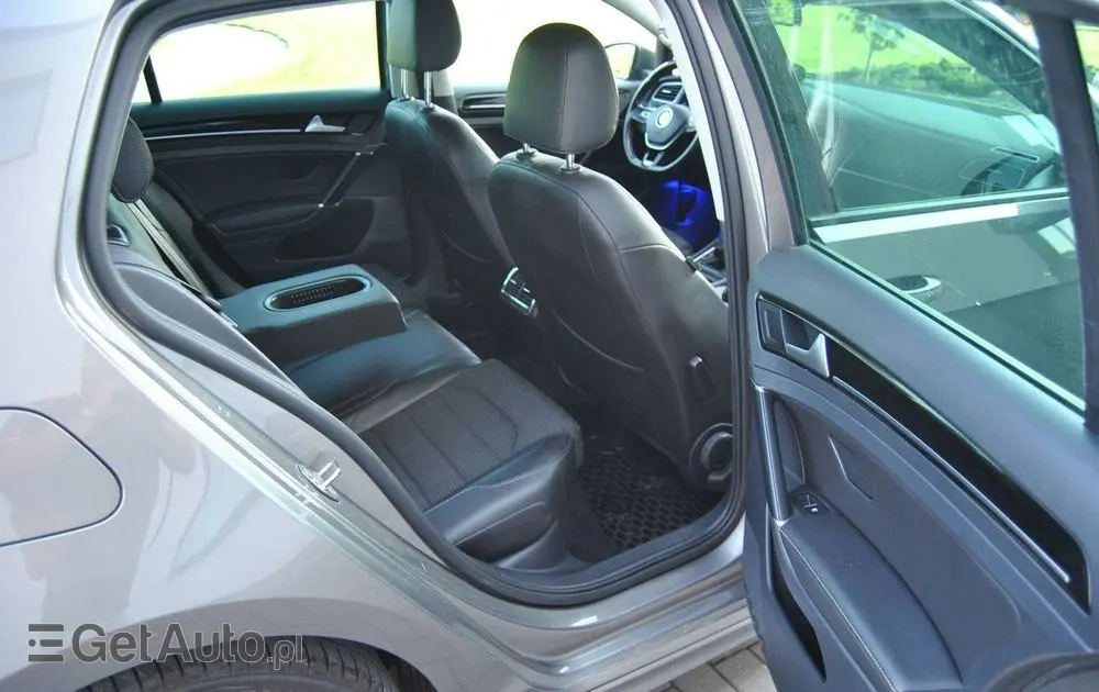 VOLKSWAGEN Golf VII 1.6 TDI BlueMotion Trendline