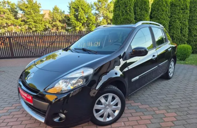 RENAULT Clio 