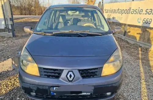 RENAULT Grand Scenic 