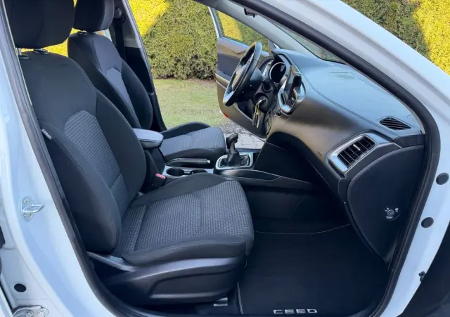 KIA Ceed 1.4 L Business Line Plus