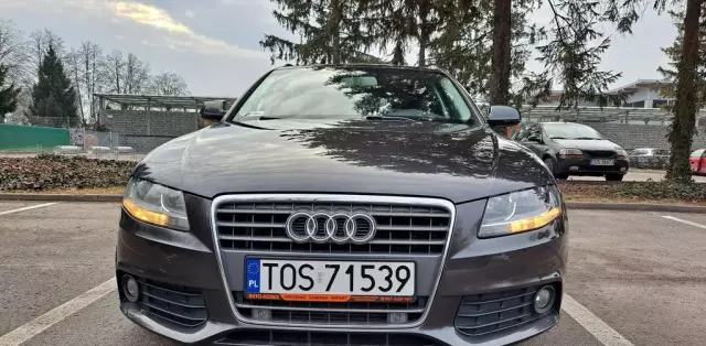 AUDI A4 