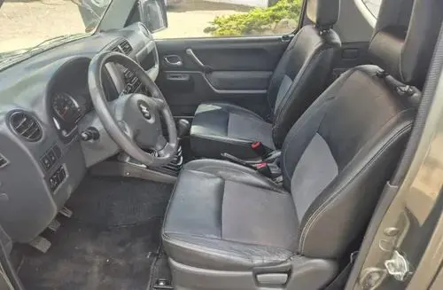 SUZUKI Jimny 