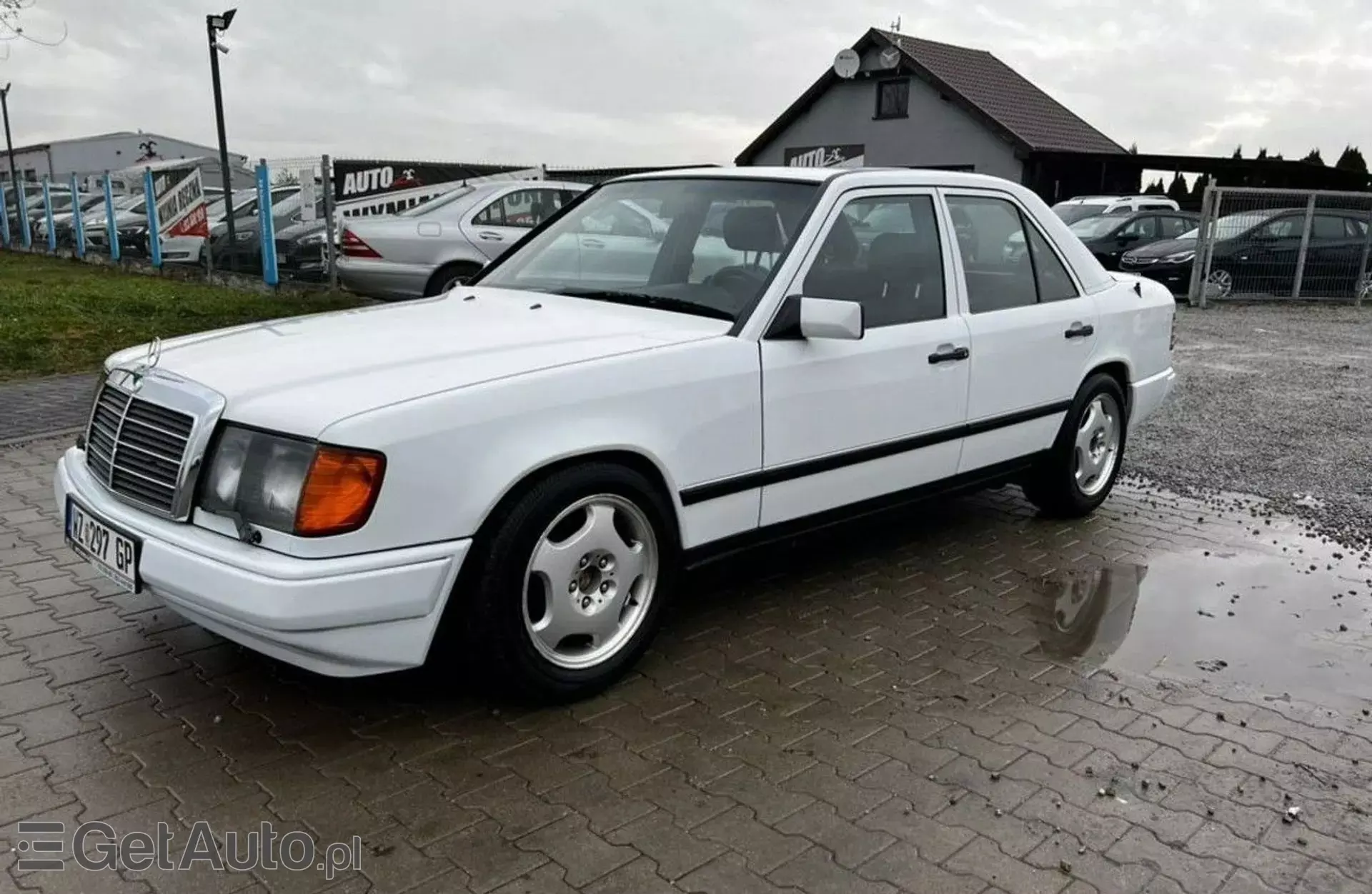 MERCEDES-BENZ W 124 