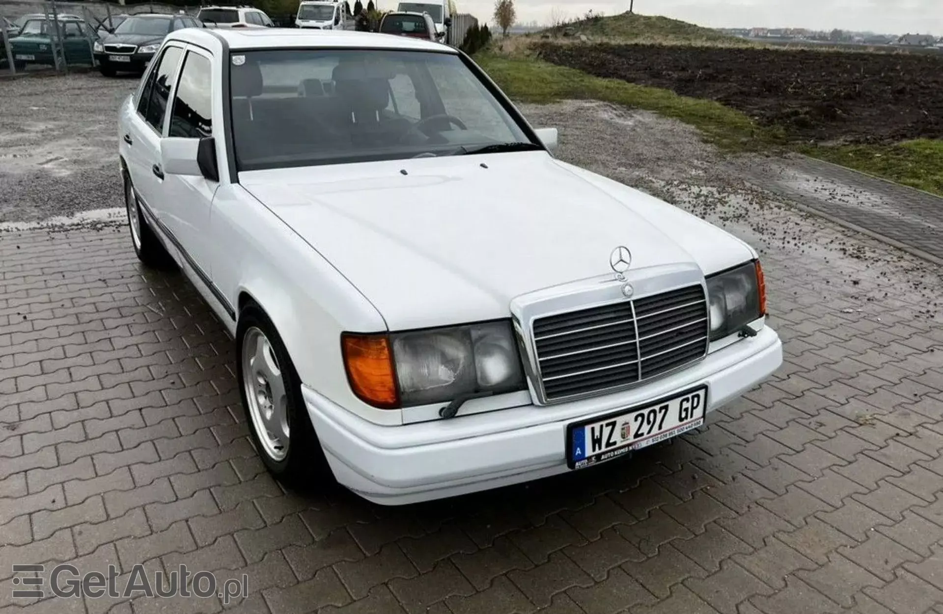MERCEDES-BENZ W 124 