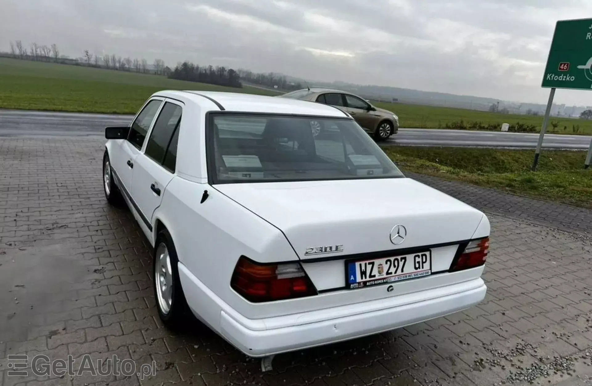 MERCEDES-BENZ W 124 