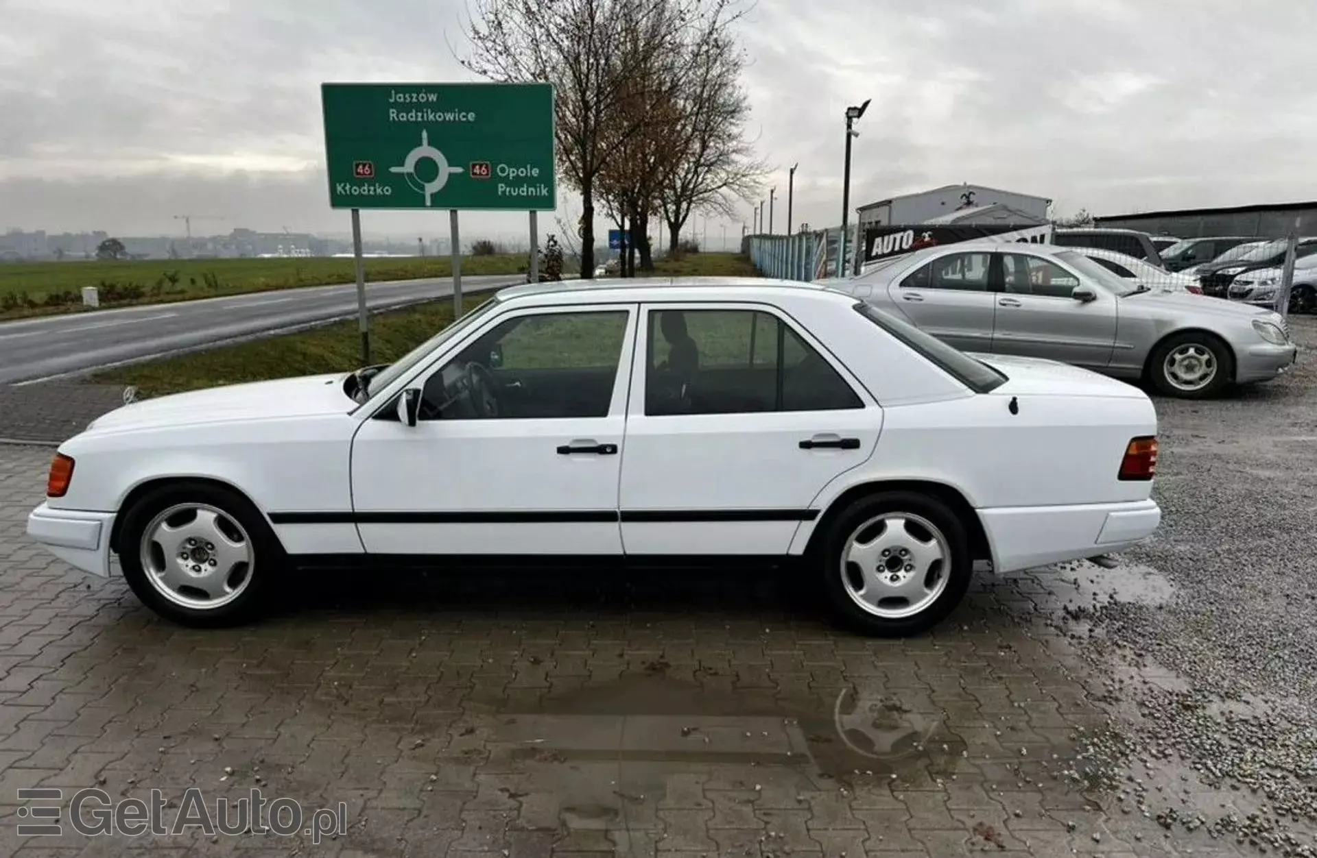 MERCEDES-BENZ W 124 