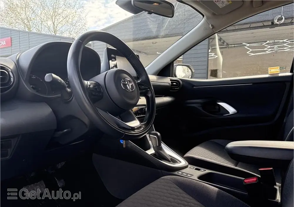 TOYOTA Yaris Hybrid 1.5 Comfort