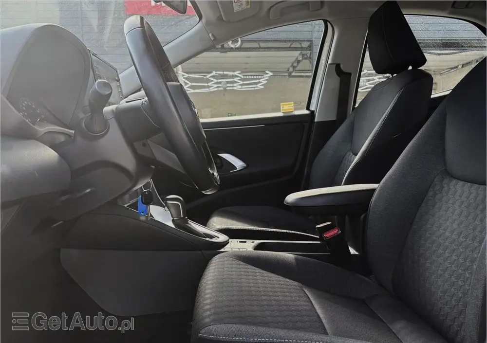 TOYOTA Yaris Hybrid 1.5 Comfort