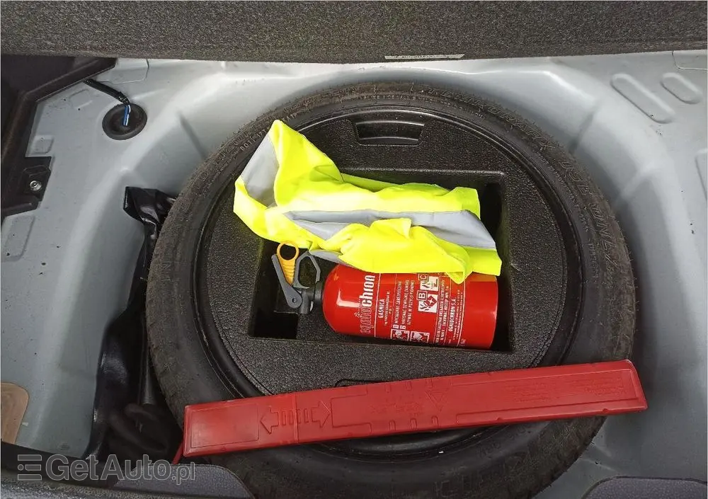 TOYOTA Yaris Hybrid 1.5 Comfort